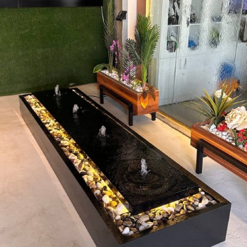 نافورة ارضية